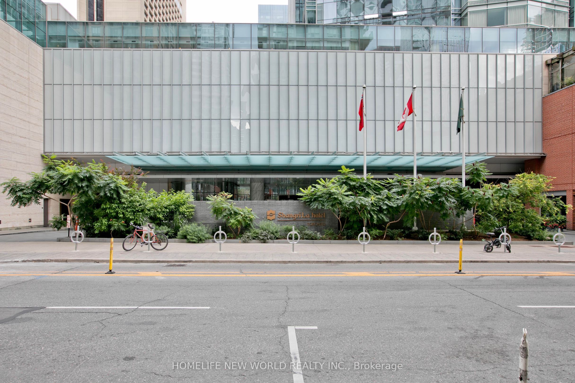 180 University Avenue 5008