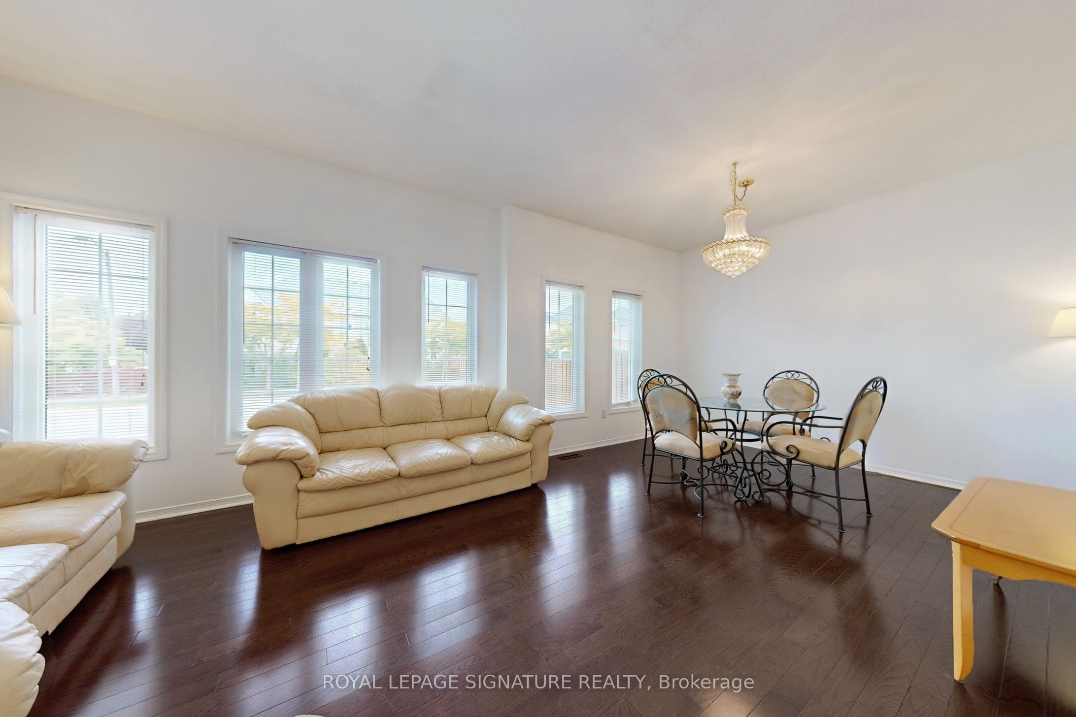 6509 Valiant Heights