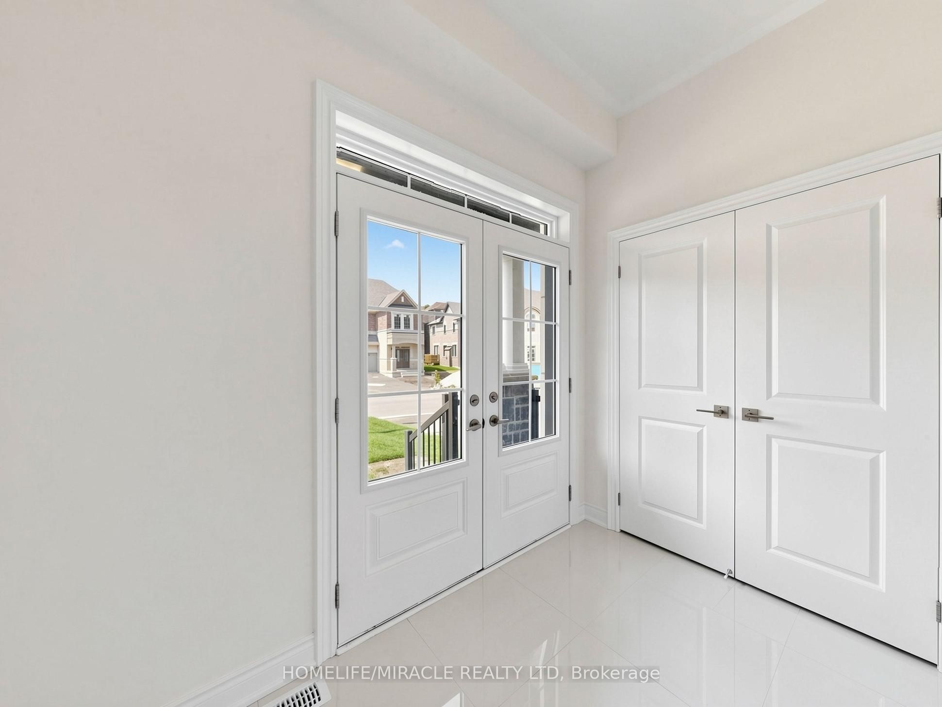 8 Ralston Court