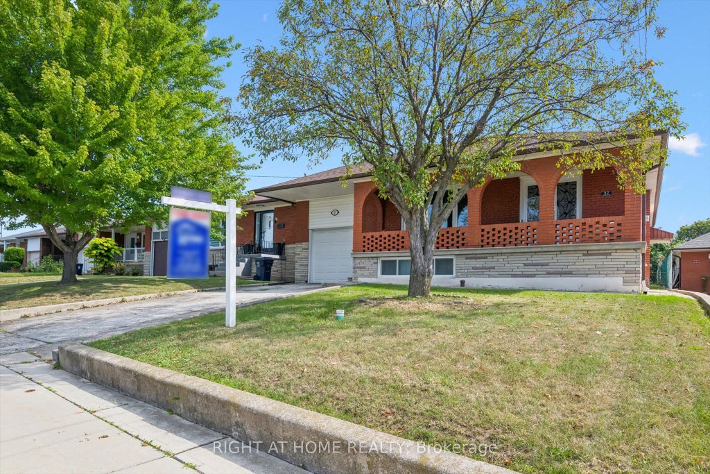 Photo of 27 Jocada Road, Toronto, ON M6L 2J4 (MLS # W13704406)