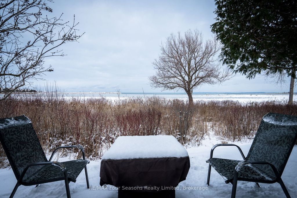Photo of 44 Trott Boulevard #24, Collingwood, ON L9Y 5B7 (MLS # S12595830)