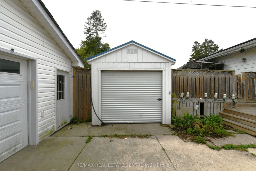 Photo of 274 WELLINGTON Street, St. Thomas, ON N5R 2S8 (MLS # X12730004)