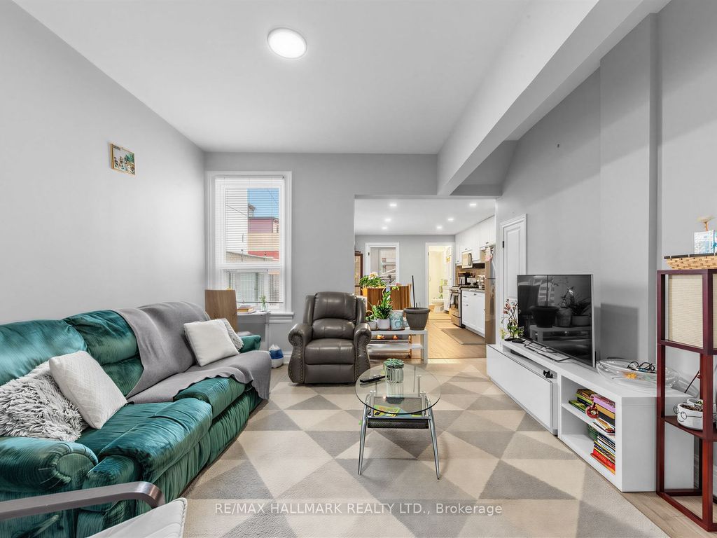 Photo of 141 Palmerston Avenue, Toronto, ON M6J 2J2 (MLS # C13055446)