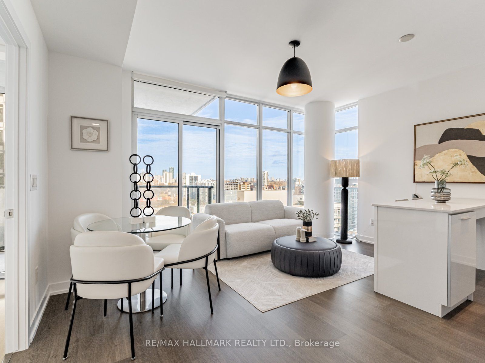 105 George Street 1704