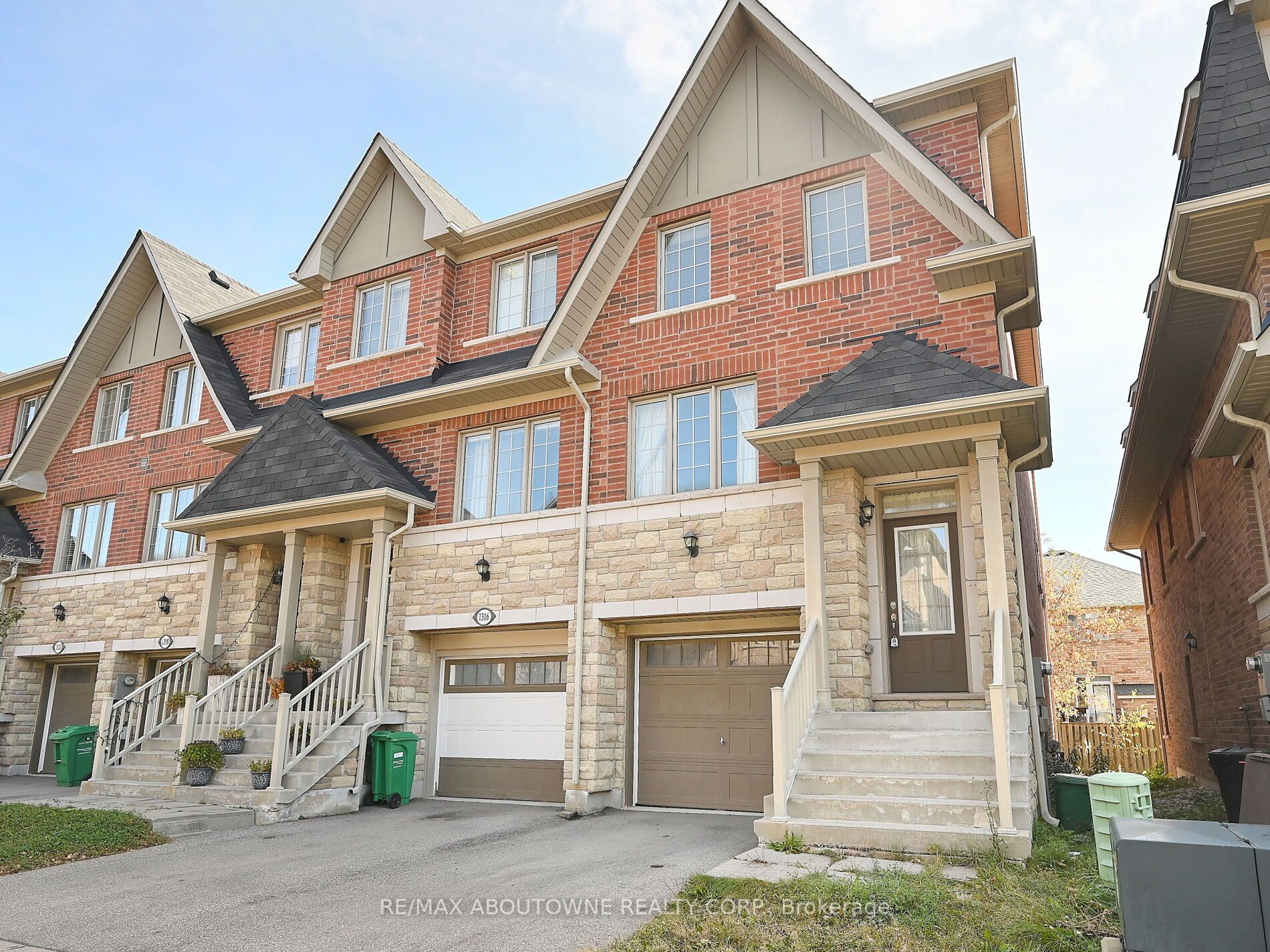 1314 Granrock Crescent