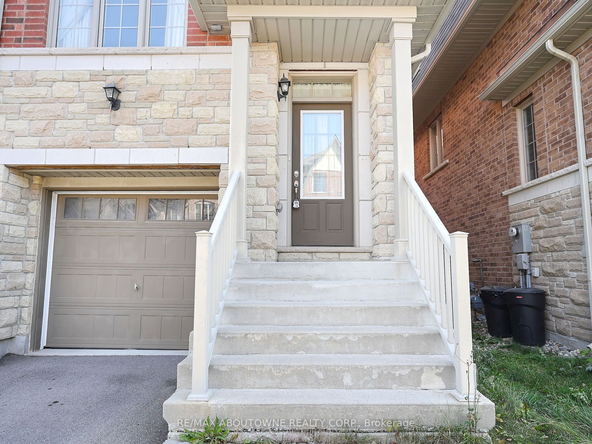 1314 Granrock Crescent