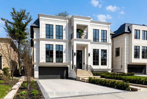 149 Highland Crescent Toronto ON M2L 1H2