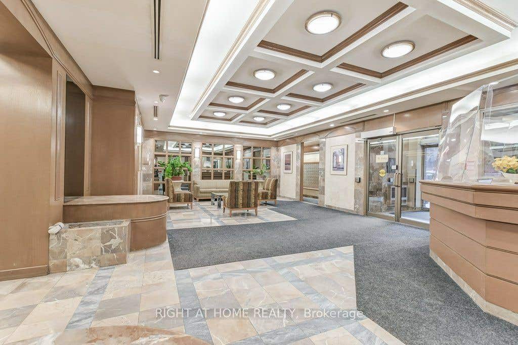 Photo of 25 Grenville Street #PH2, Toronto, ON M4Y 2X5 (MLS # C13703124)