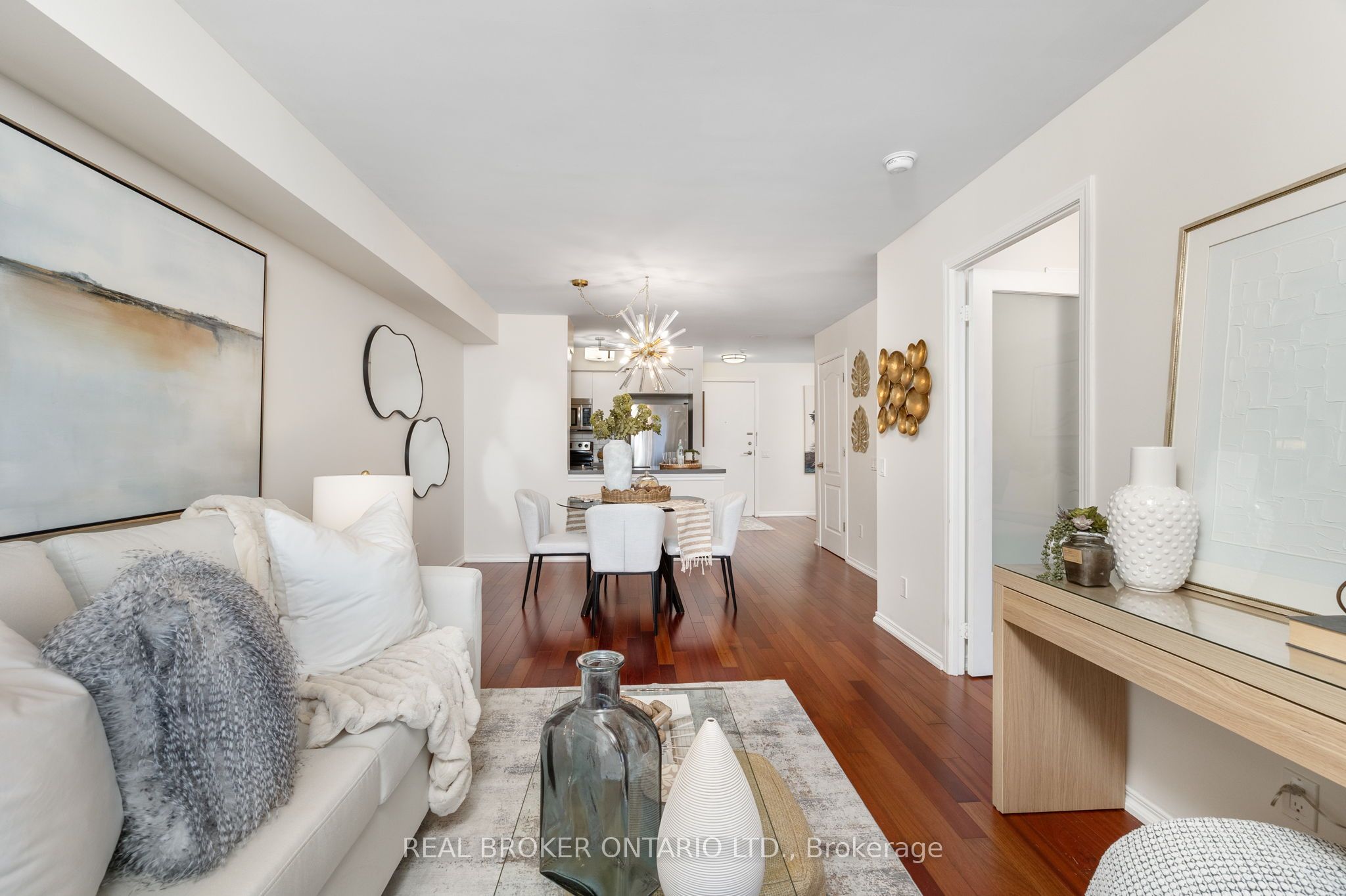 61 Heintzman Street 718