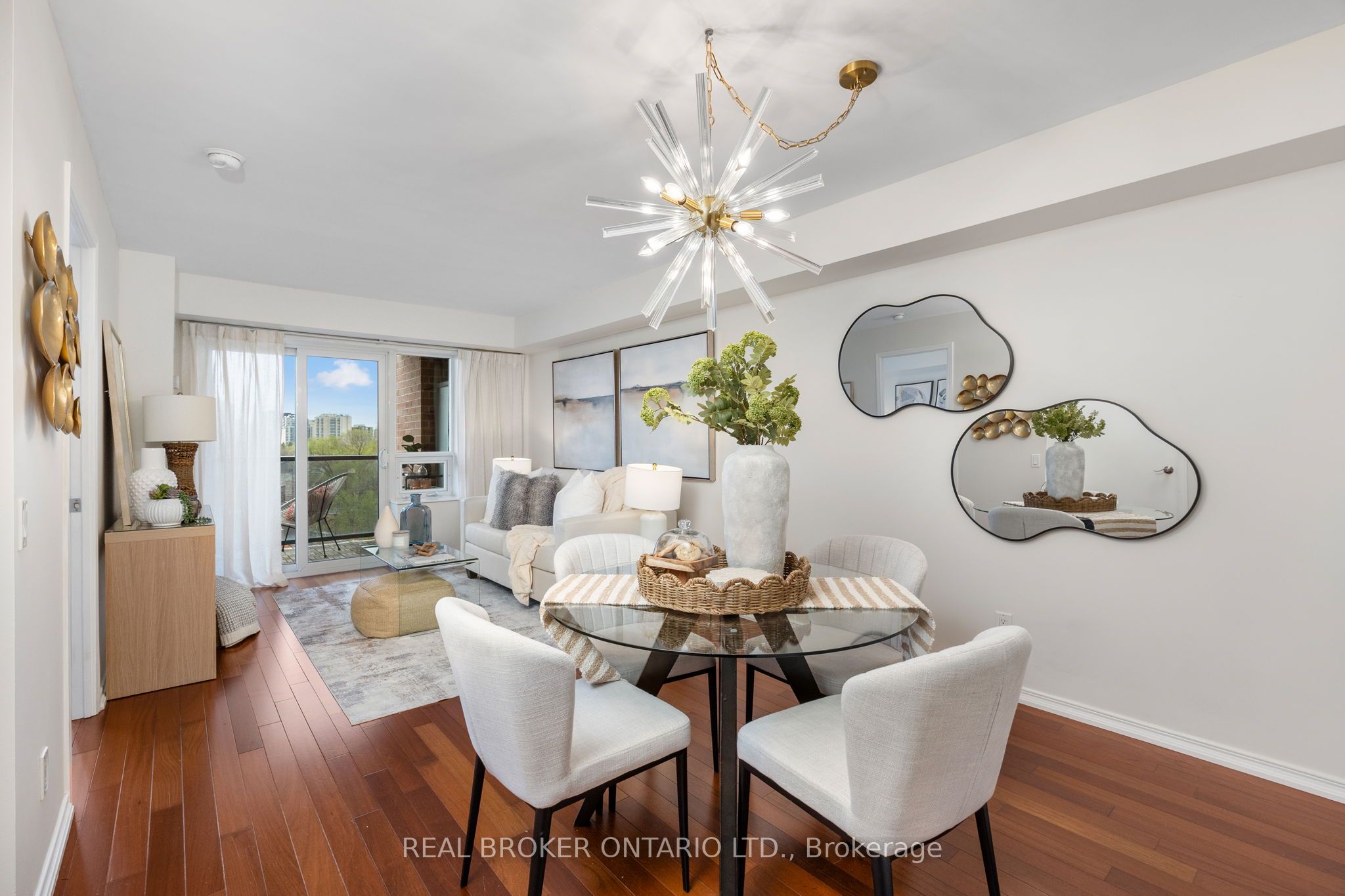 61 Heintzman Street 718