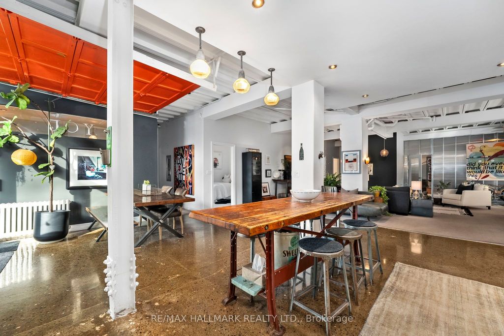 Photo of 2B Minto Street #Loft 2, Toronto, ON M4L 1B6 (MLS # E12403465)
