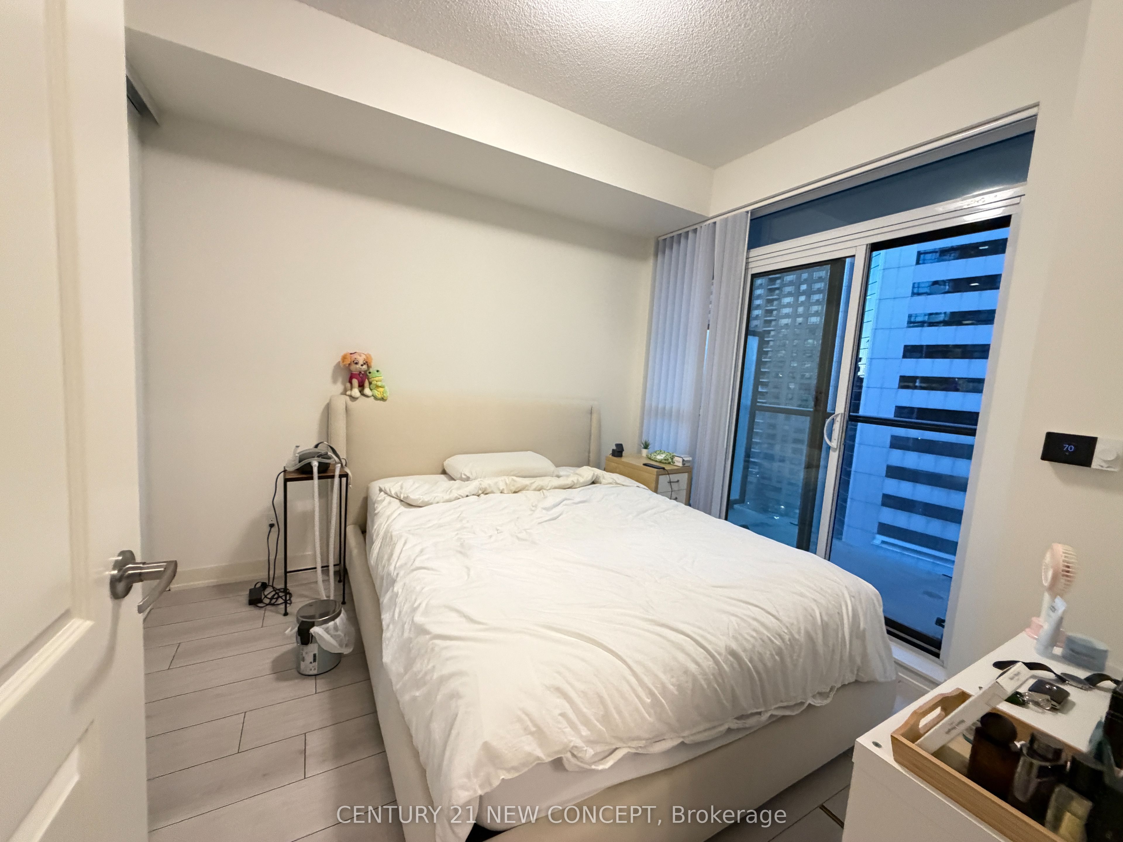 4955 Yonge Street 916