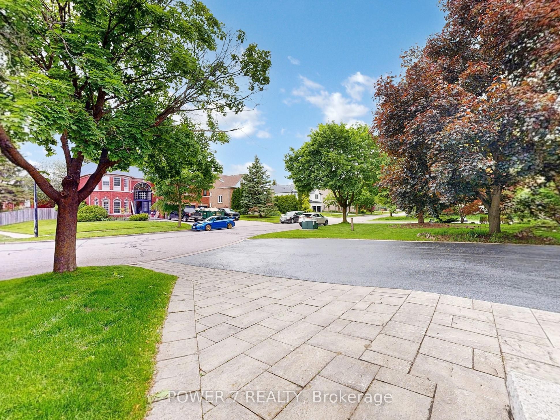 1098 Secretariate Road