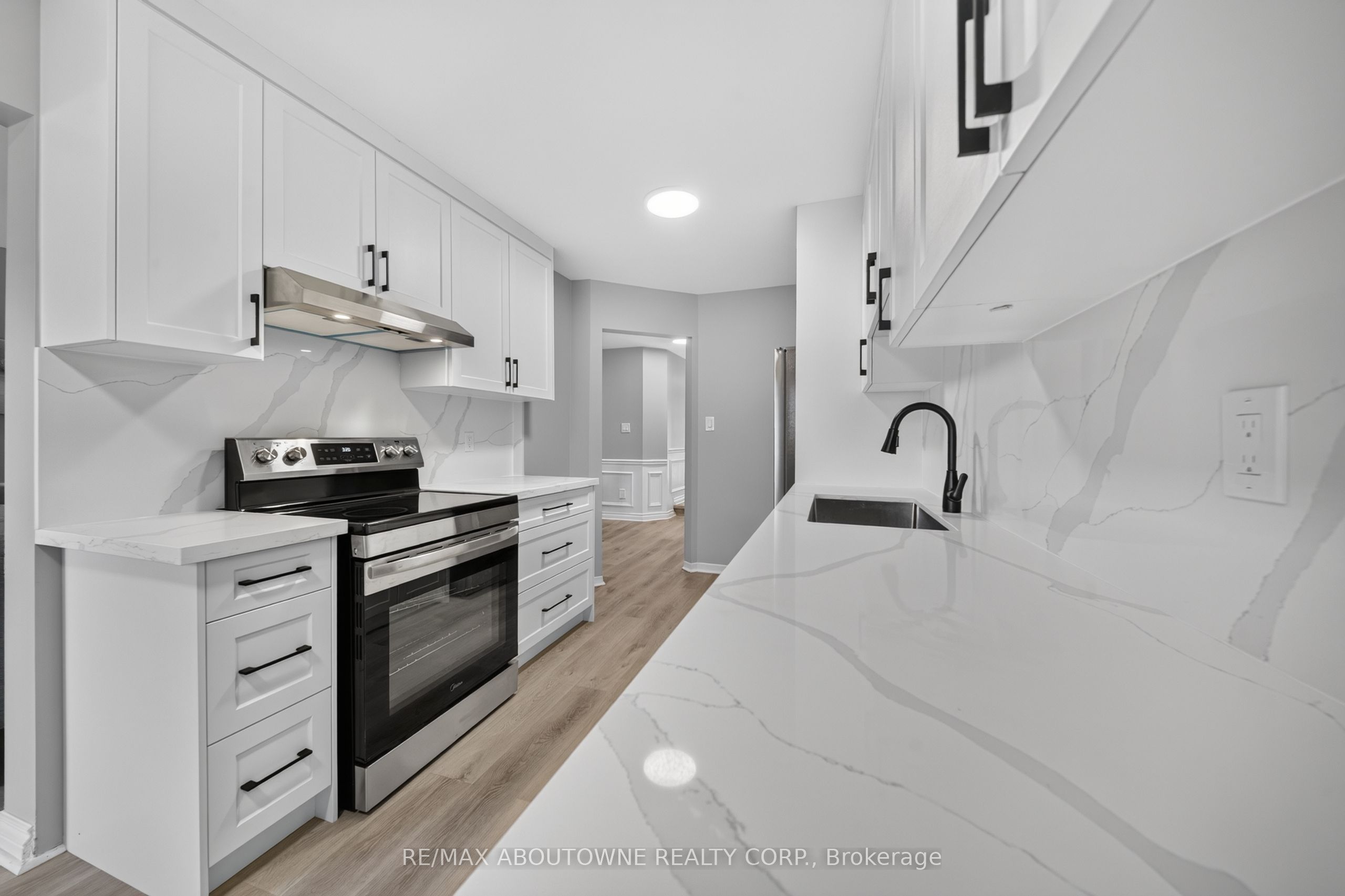 4353 Sawmill Valley Drive