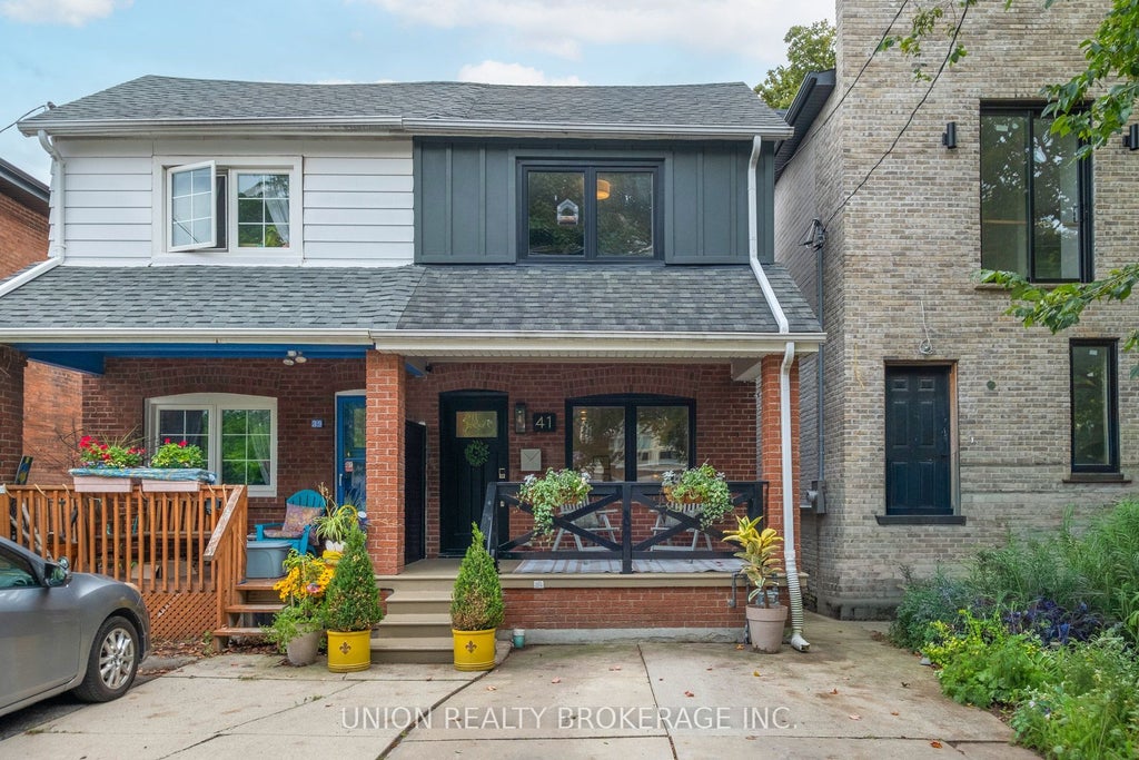 Photo of 41 Turnberry Avenue, Toronto, ON M6N 1P7 (MLS # W13752086)