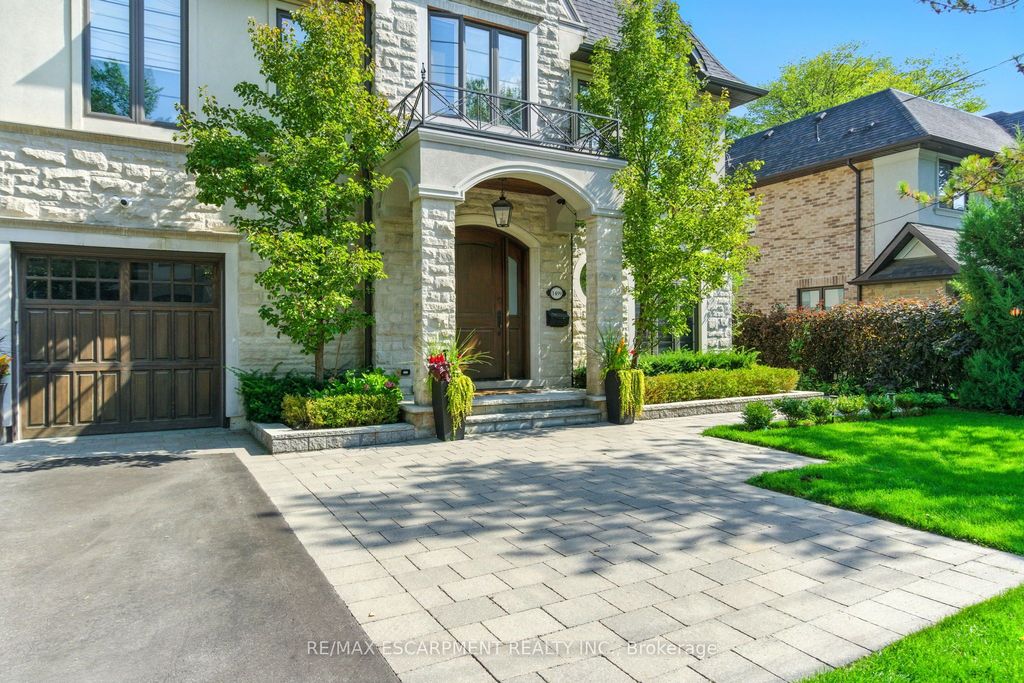 Photo of 1499 Trotwood Avenue, Mississauga, ON L5G 3Z8 (MLS # W12452461)