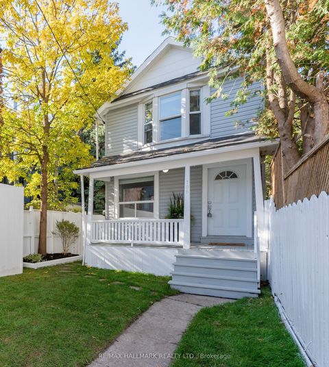 106 Willow Avenue Toronto ON M4E 3K3