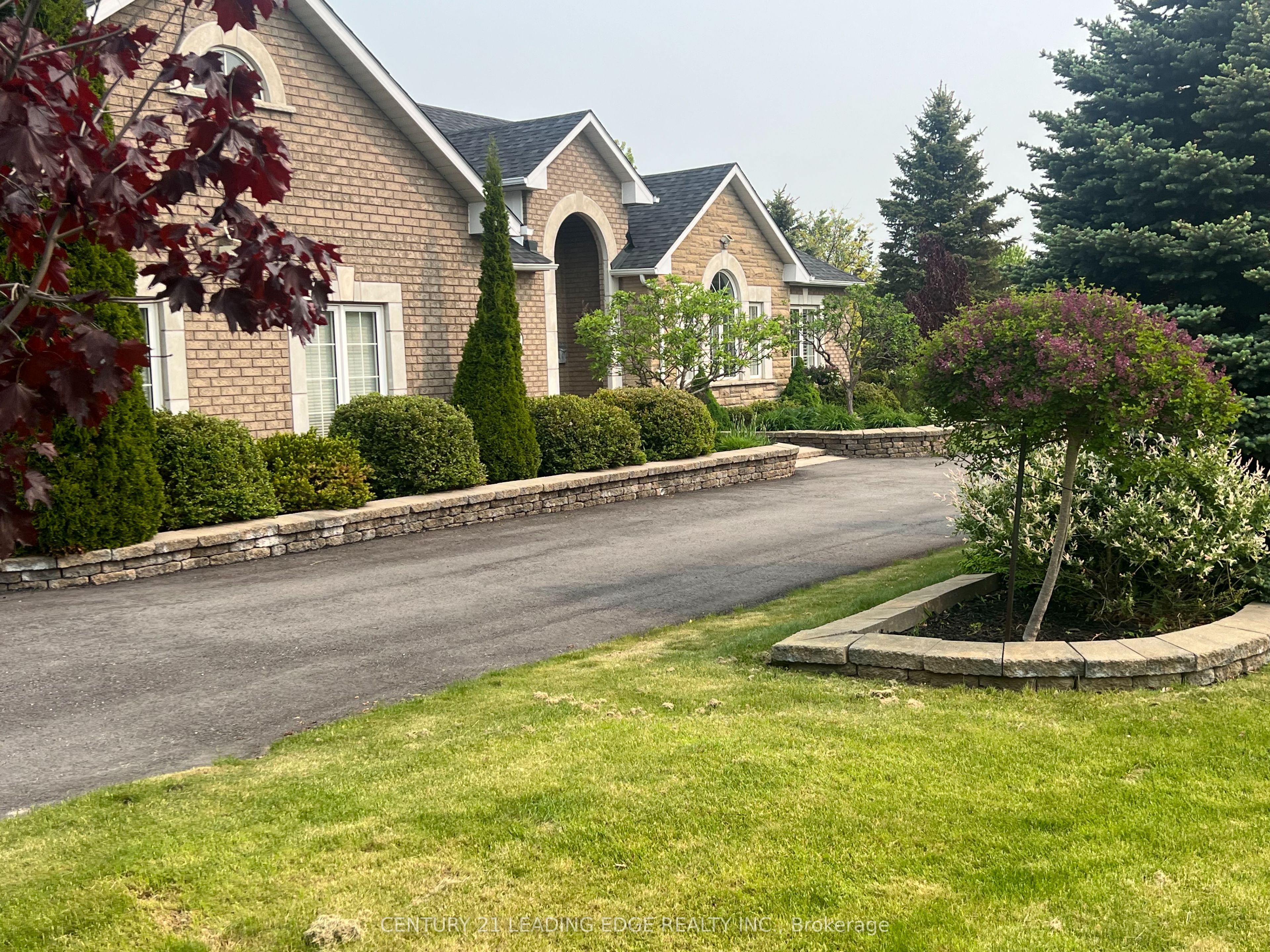 2 Deer Ridge Road