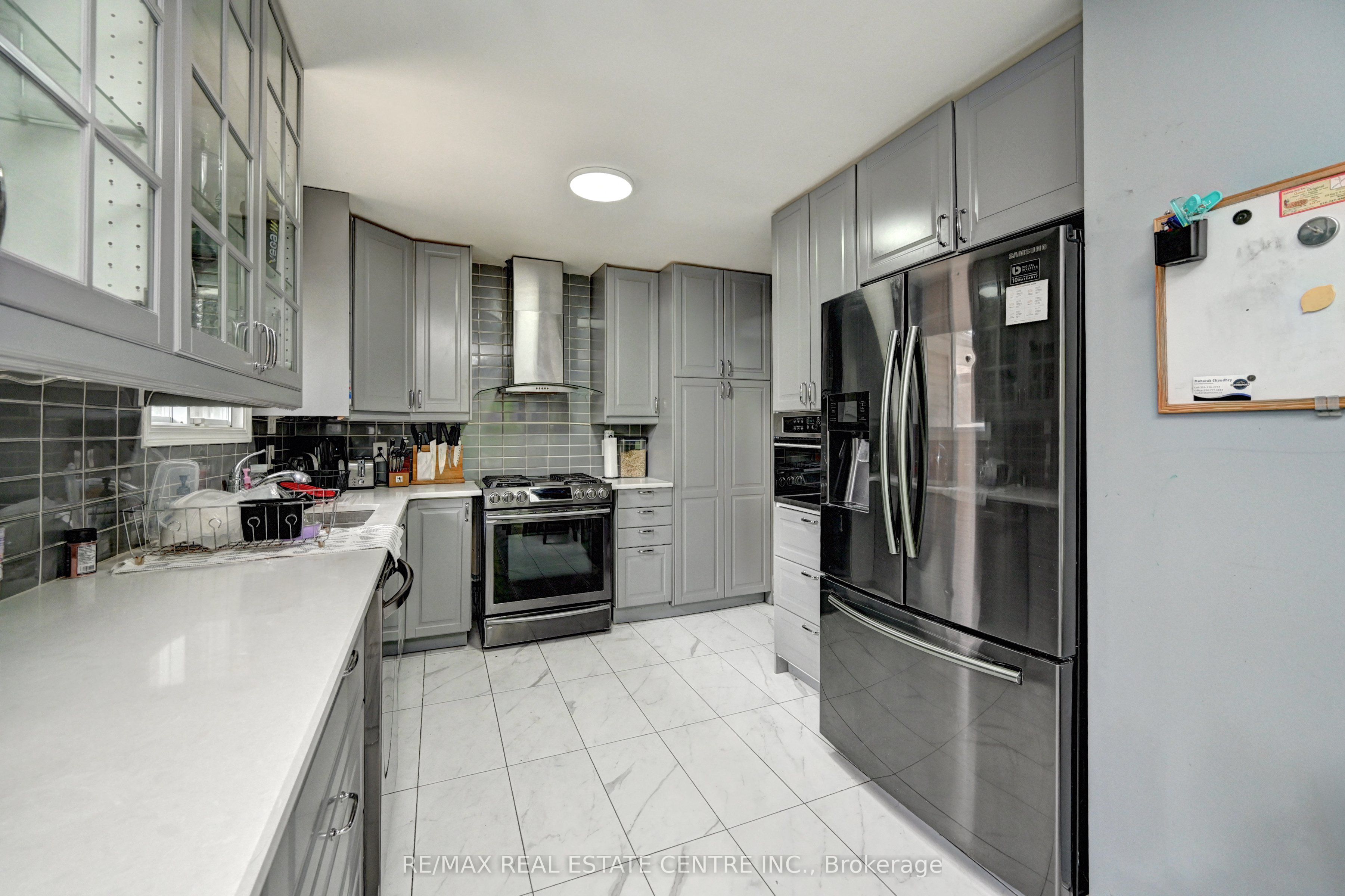 525 Fallingbrook Drive