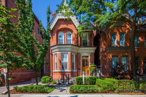 44 Hazelton Avenue Toronto ON M5R 2E2