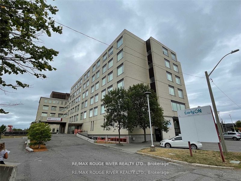 325 Archibald Street S