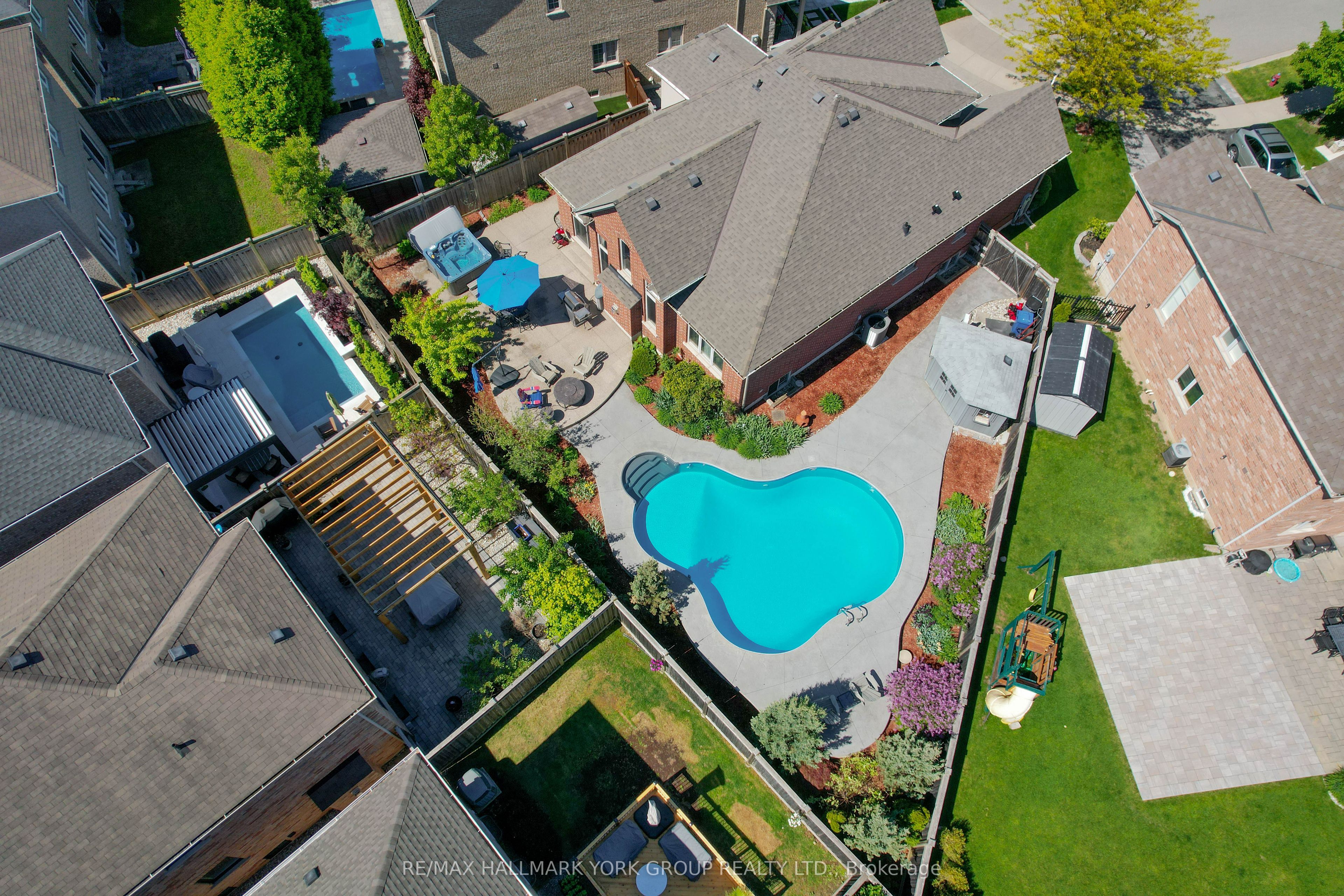 3210 Saltaire Crescent