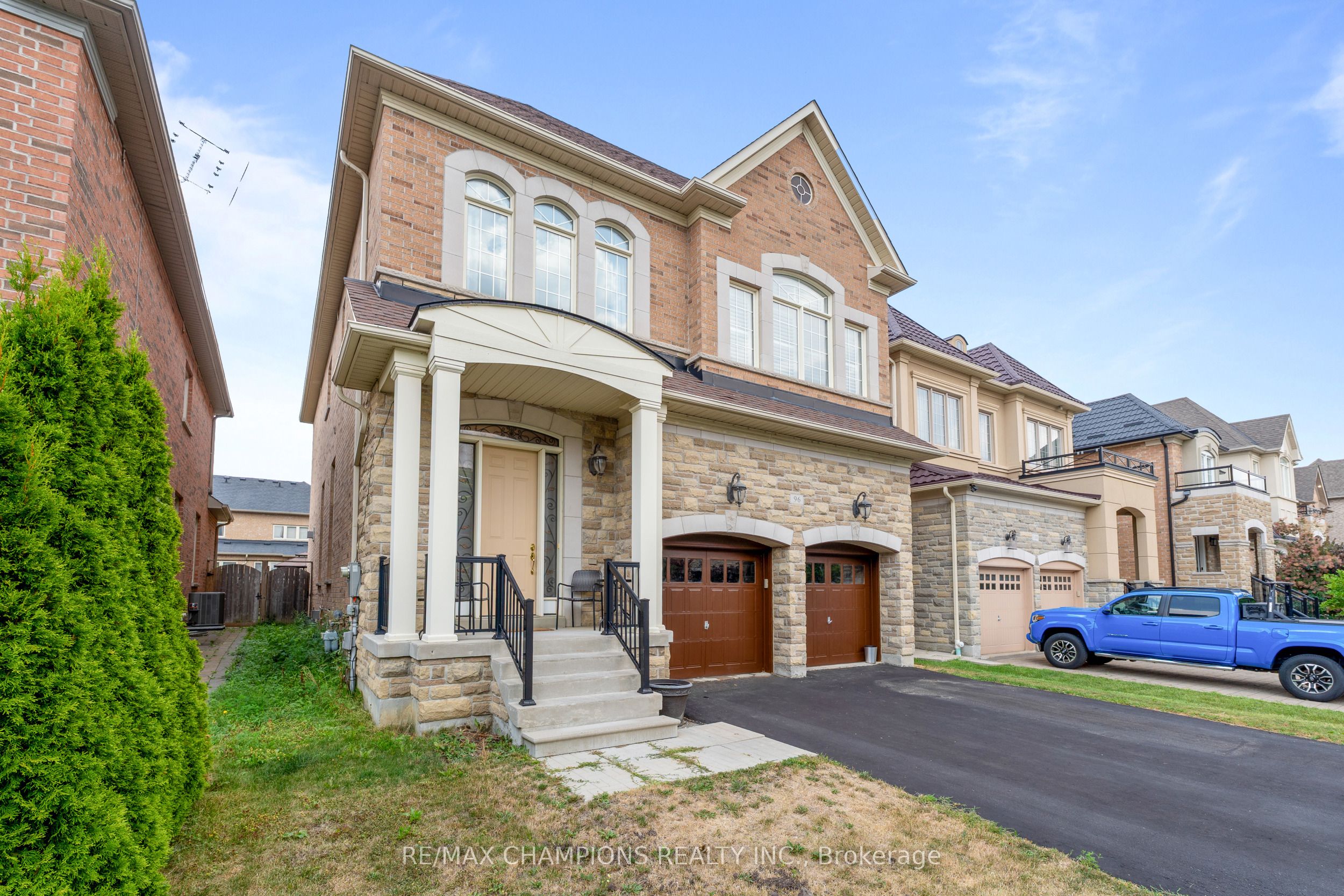 96 Wardlaw Place