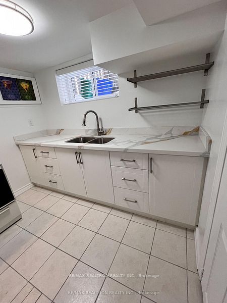 77 Highland Park Boulevard