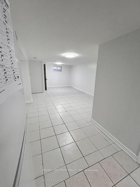 77 Highland Park Boulevard