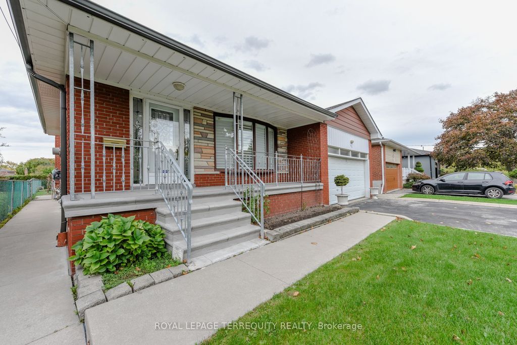 Photo of 94 Melbert Road, Toronto, ON M9C 3R1 (MLS # W12476147)