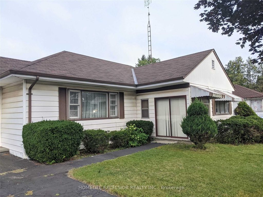 Photo of 1482 Simcoe Street N, Oshawa, ON L1G 4X7 (MLS # E12456981)