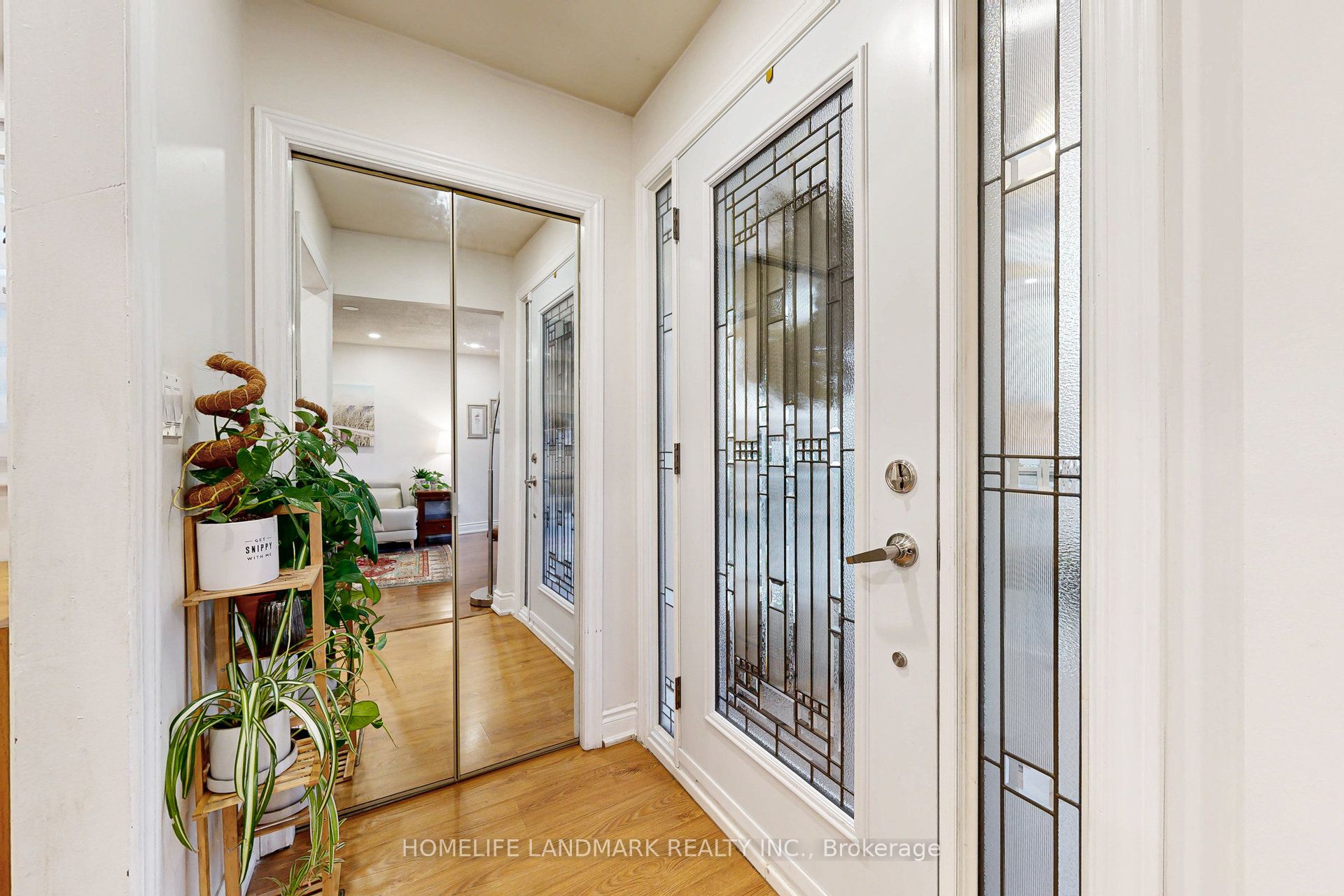 741 Eaglemount Crescent