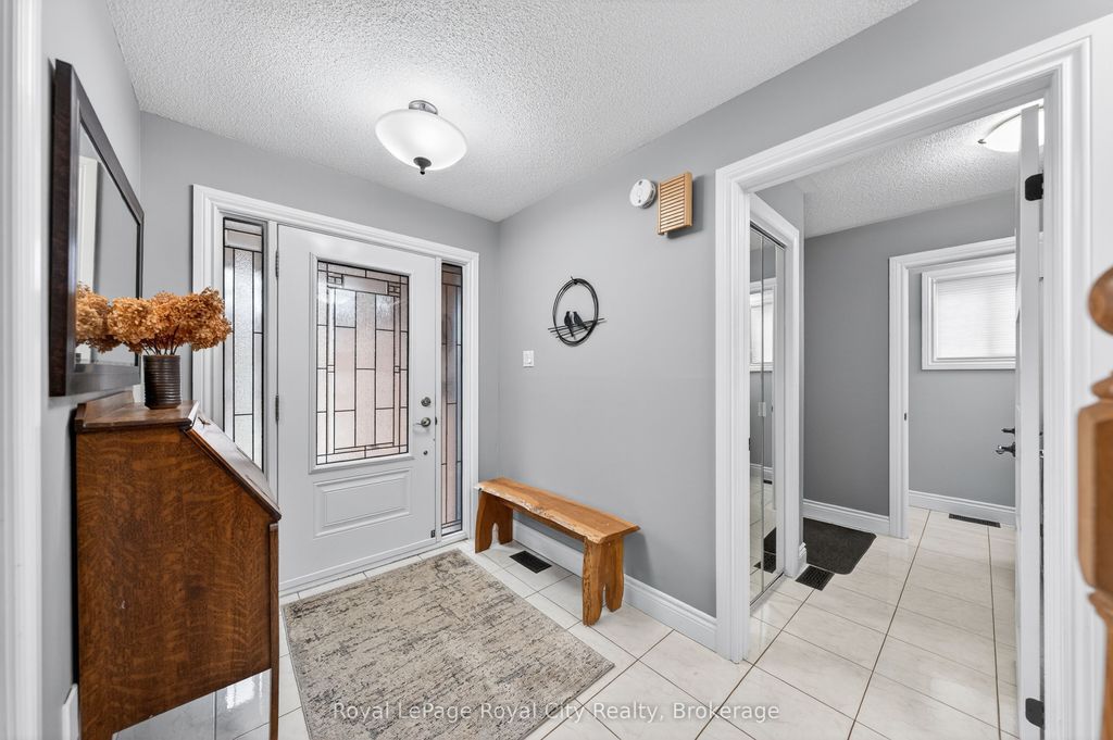 Photo of 361 Stephanie Drive, Guelph, ON N1K 1R2 (MLS # X12895968)