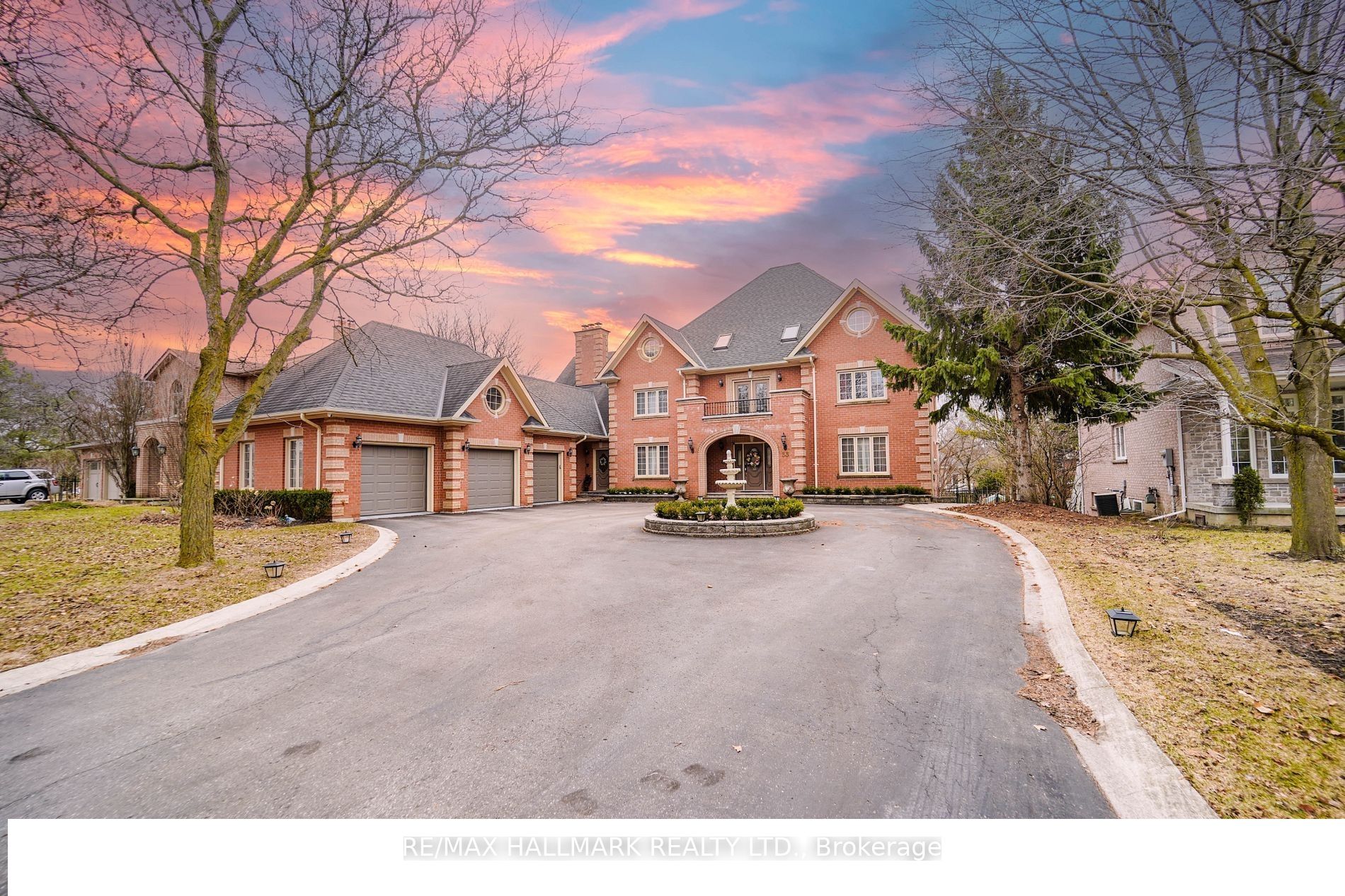33 Oatlands Crescent
