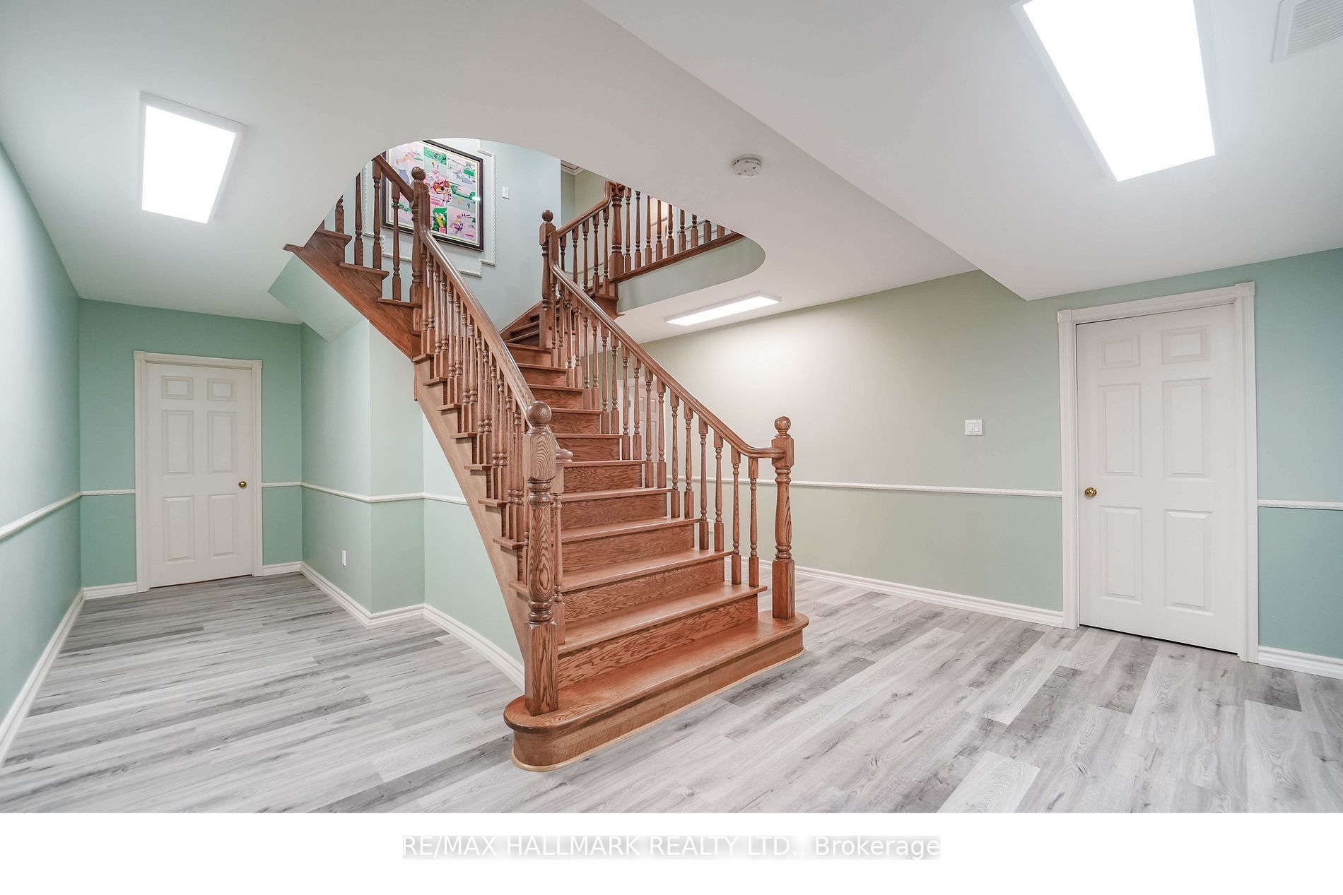 33 Oatlands Crescent
