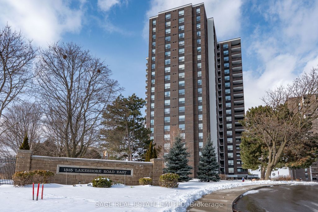 Photo of 1515 E Lakeshore Road E #707, Mississauga, ON L5E 3E3 (MLS # W12800210)