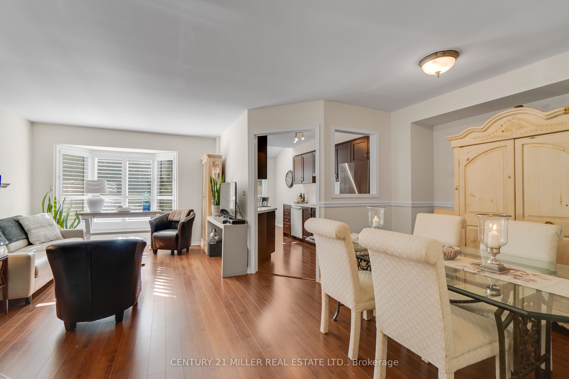 2230 Walkers Line 16