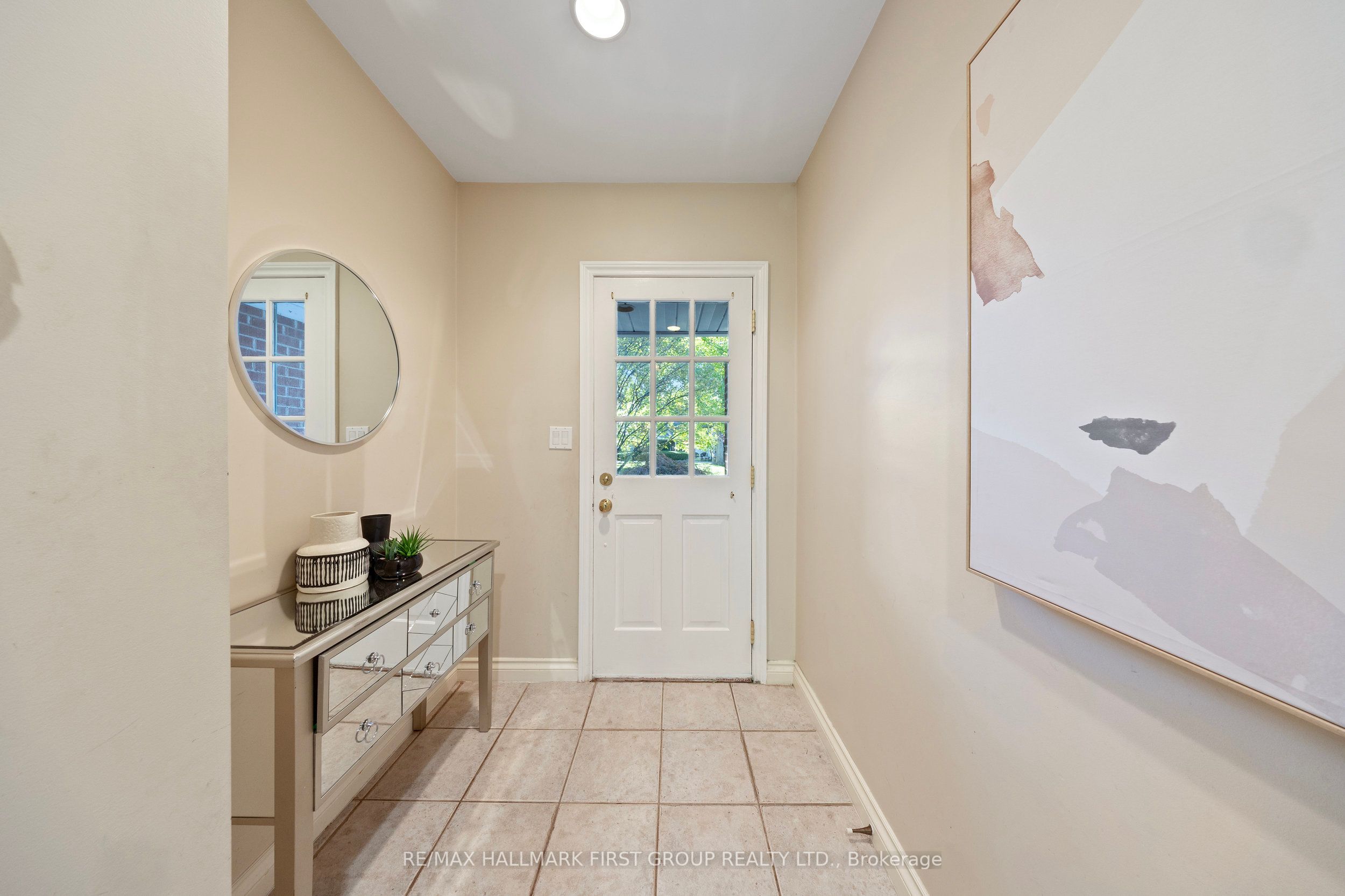 257 Roseland Crescent
