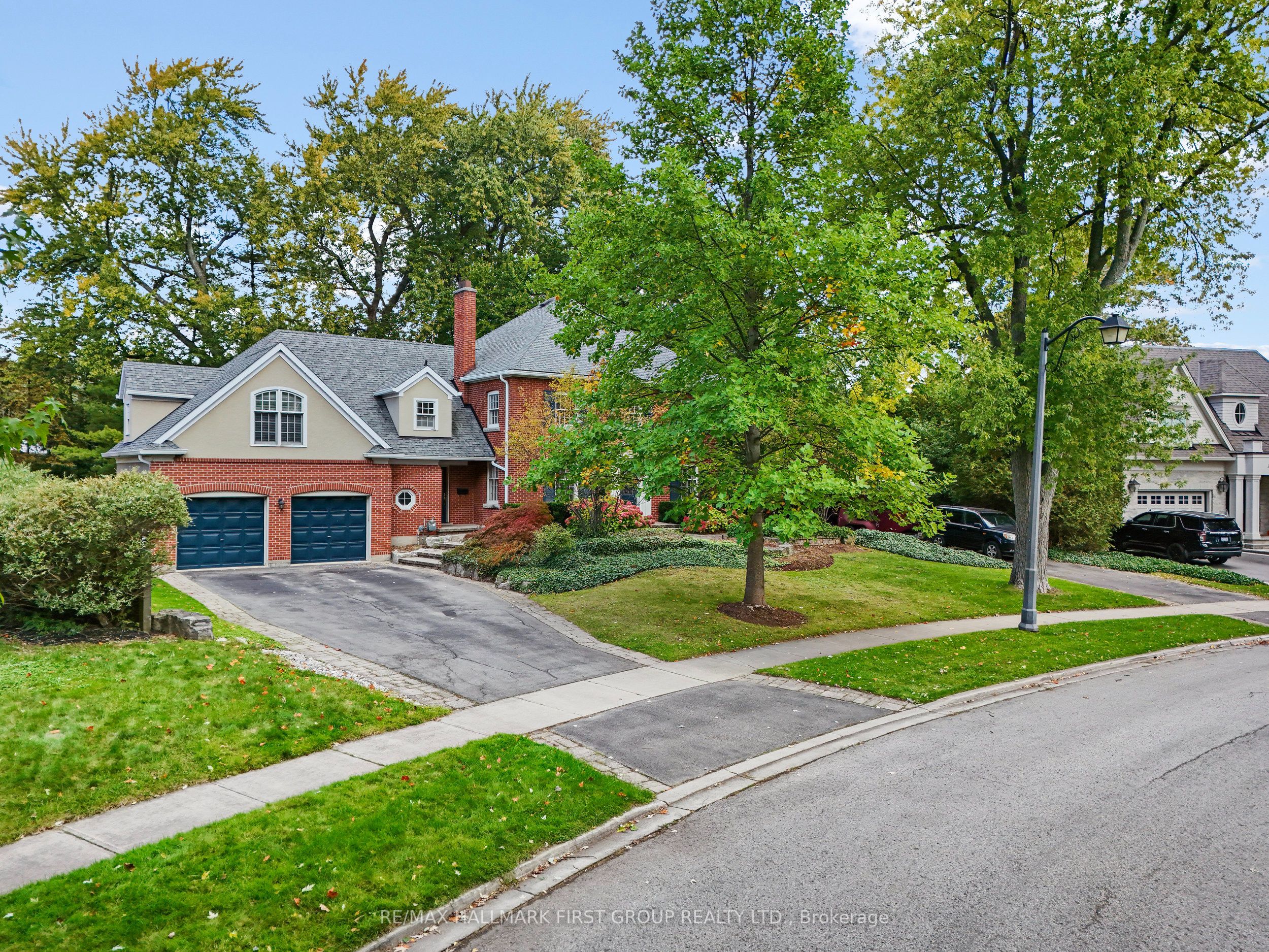 257 Roseland Crescent