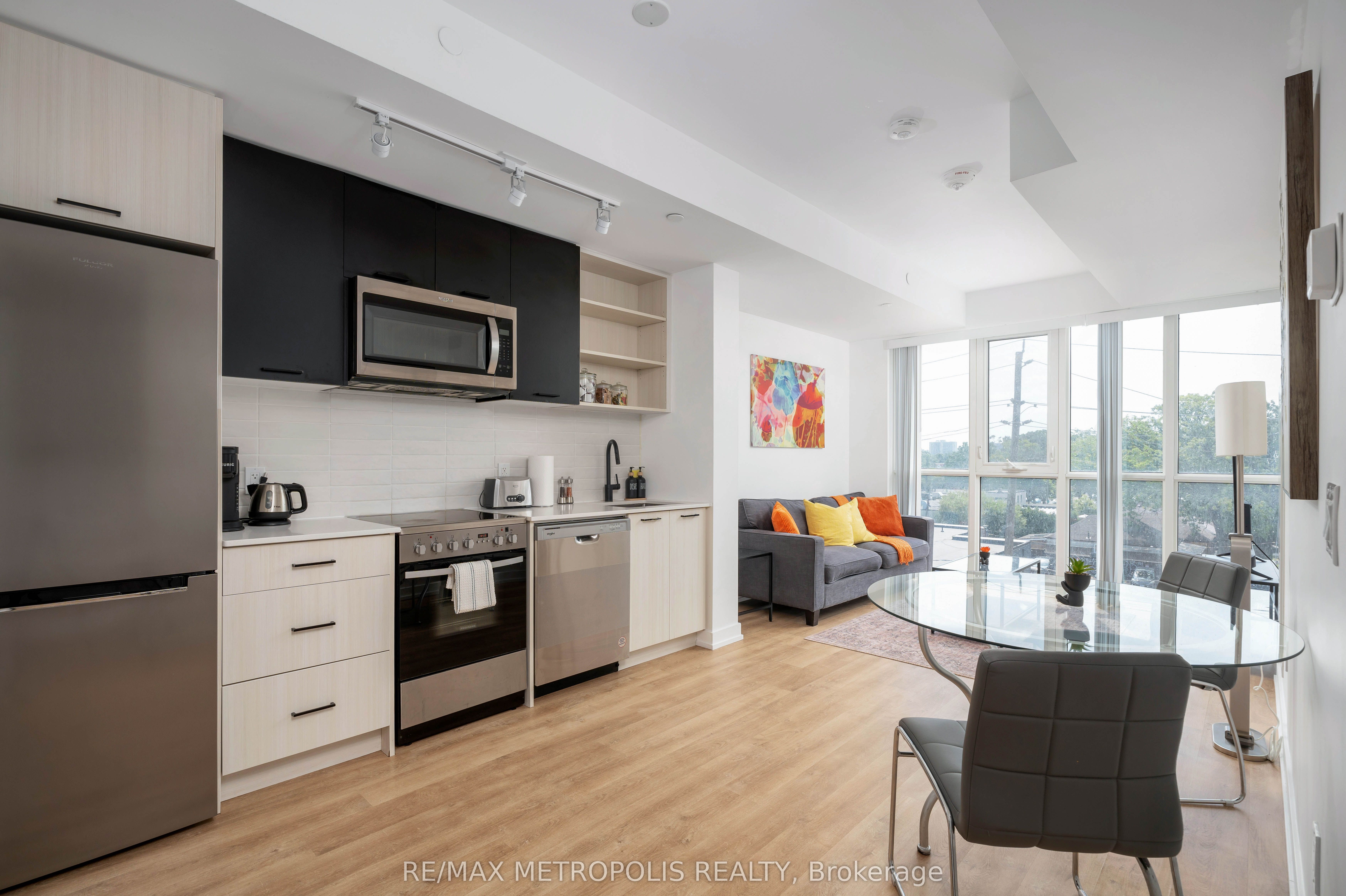 2300 St Clair Avenue W 407