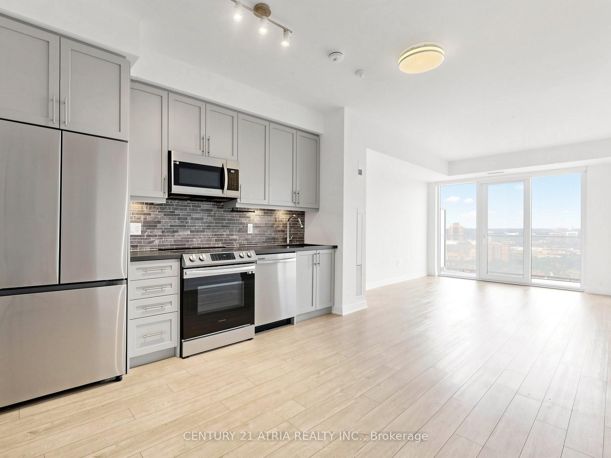 105 Oneida Crescent 2405