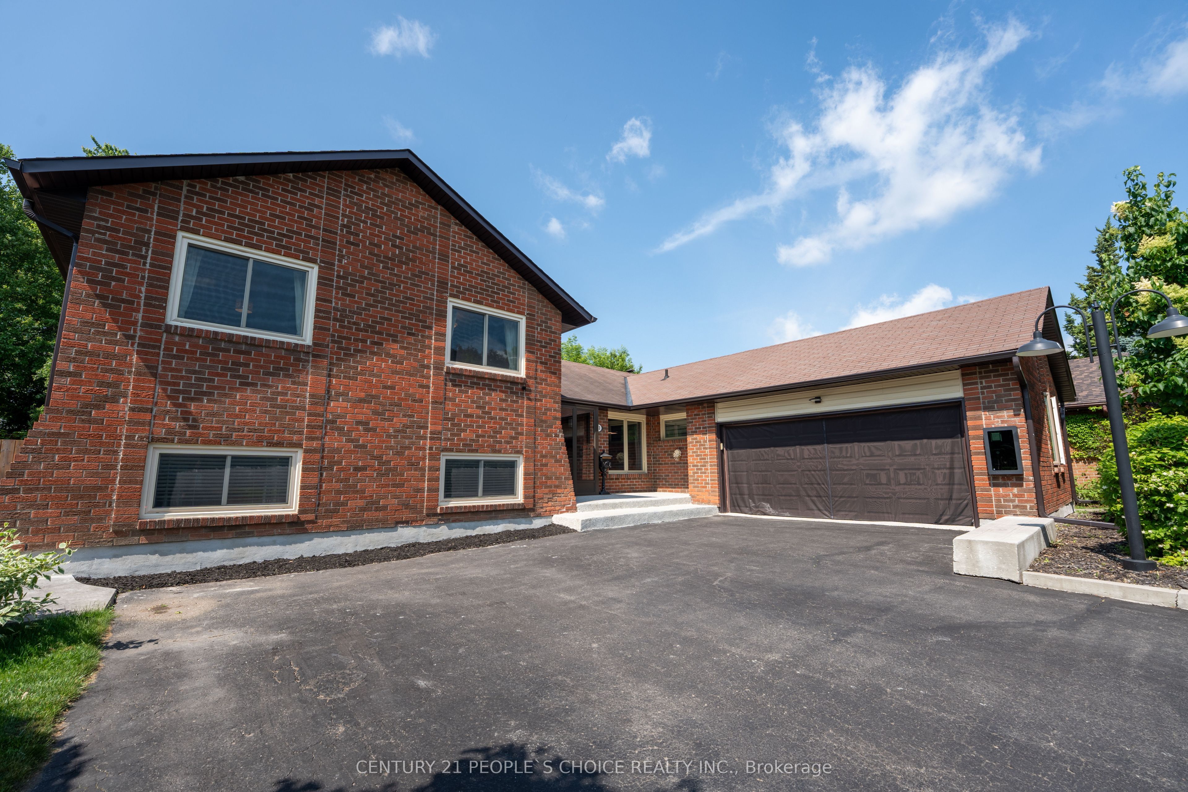 23 Wadsworth Circle