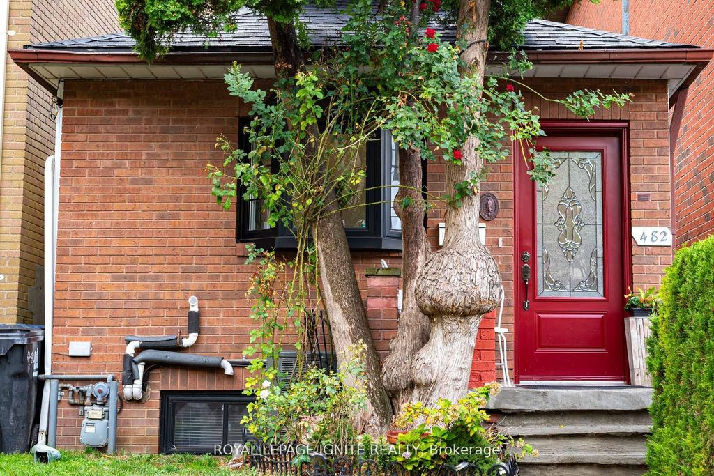 Photo of 482 Mcroberts Avenue, Toronto, ON M6E 4R4 (MLS # W12429041)