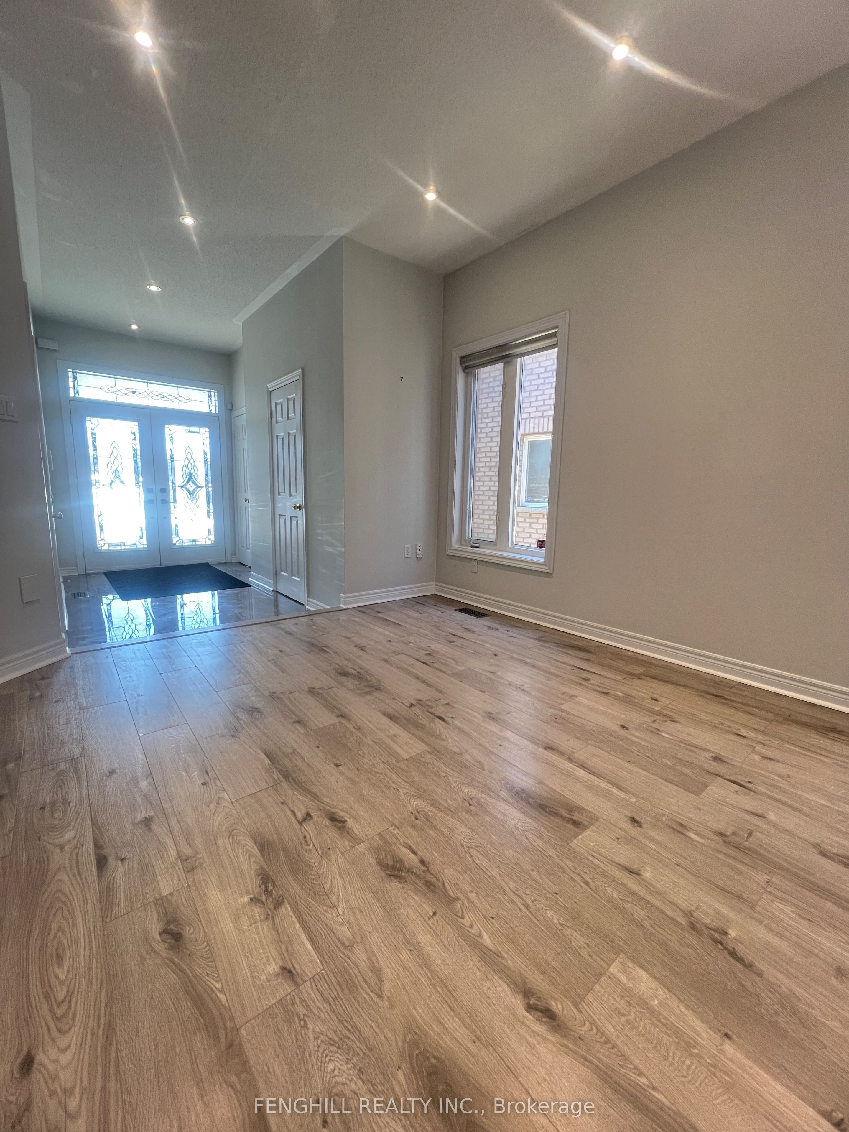 78 Autumn Hill Boulevard