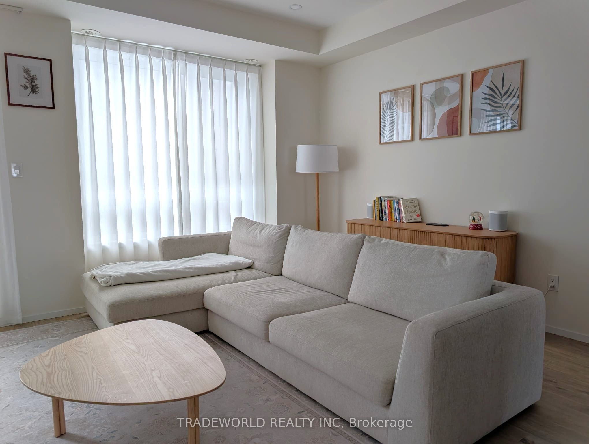 6 William Russell Lane