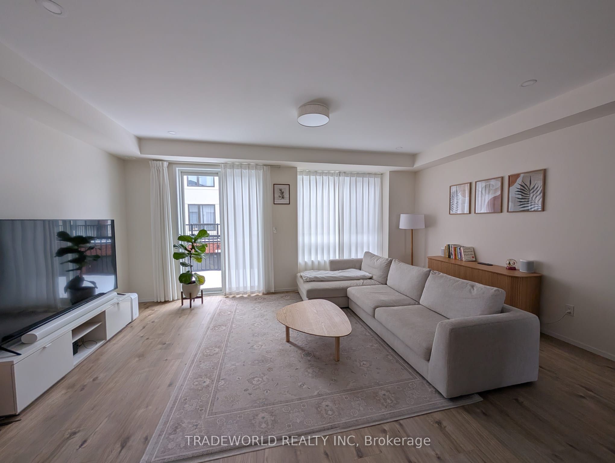 6 William Russell Lane