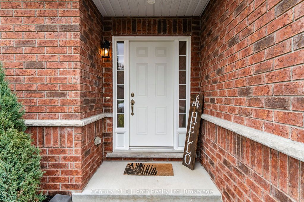 Photo of 24 Hunter Avenue, Tay, ON L0K 2A0 (MLS # S13113650)