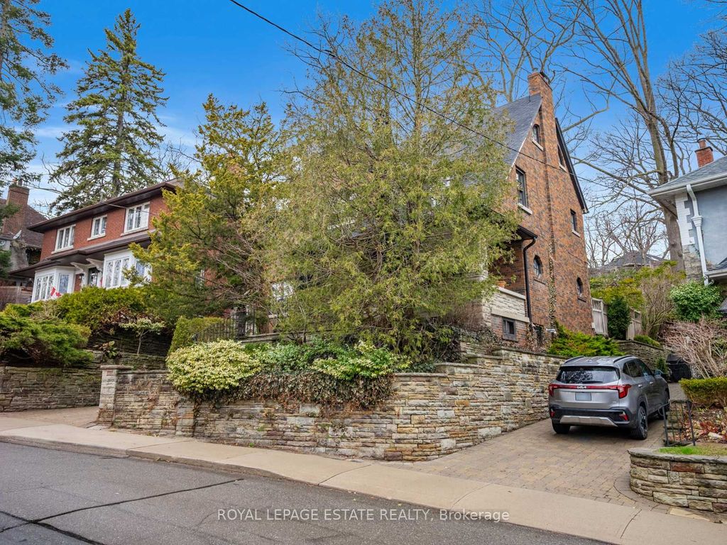 Photo of 263 Glen Manor Drive E, Toronto, ON M4E 2Y3 (MLS # E13007830)
