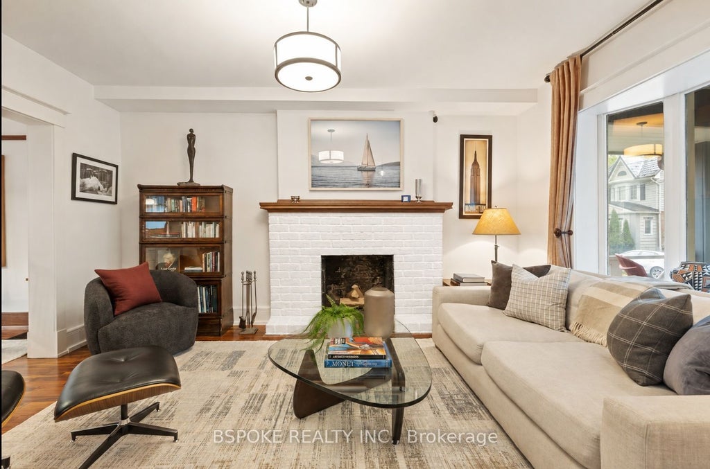 Photo of 126 Oakcrest Avenue, Toronto, ON M4C 1B9 (MLS # E13676330)