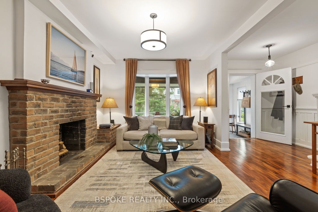 Photo of 126 Oakcrest Avenue, Toronto, ON M4C 1B9 (MLS # E13676330)